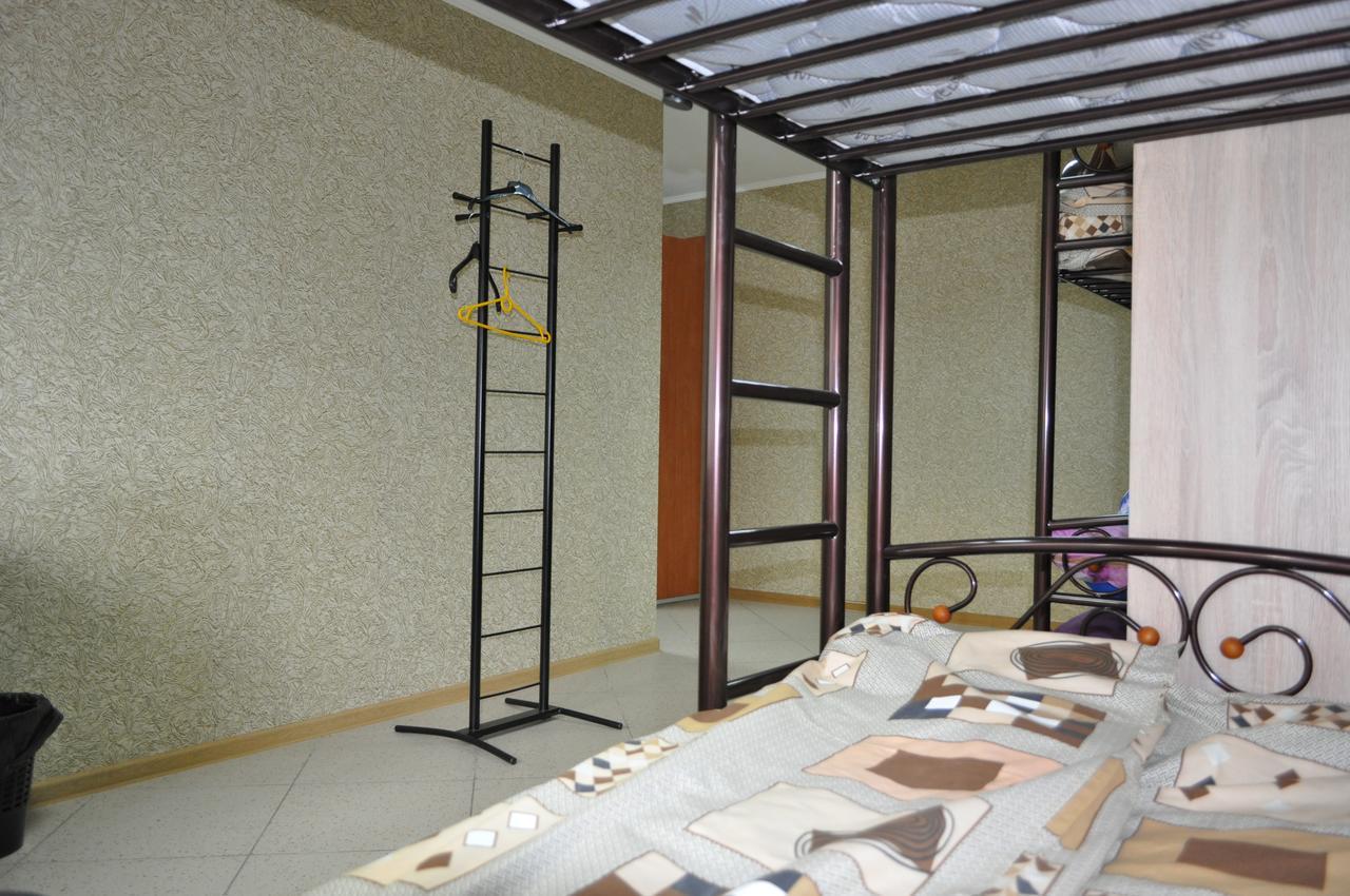 Hostel Bayit Kremenčuk Esterno foto