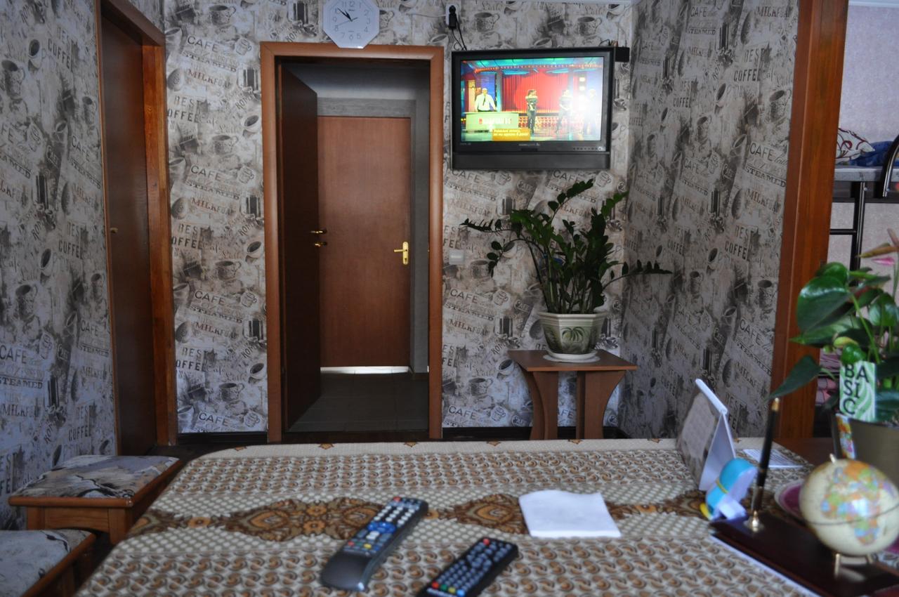 Hostel Bayit Kremenčuk Esterno foto
